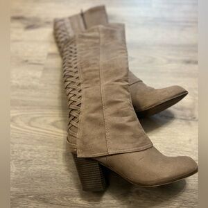 Fergalicious Tinley taupe Heeled Boots w/ Suede Texture and woven detail 8.5